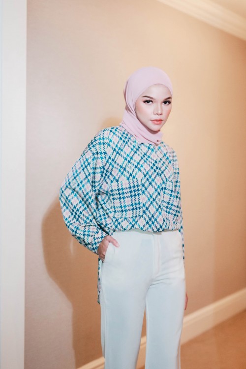 DARBY BLOUSE IN BLUE PINK